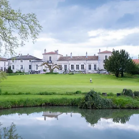 Chateau De Гостевой дом Choloy