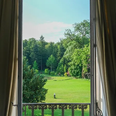 Chateau De Гостевой дом *