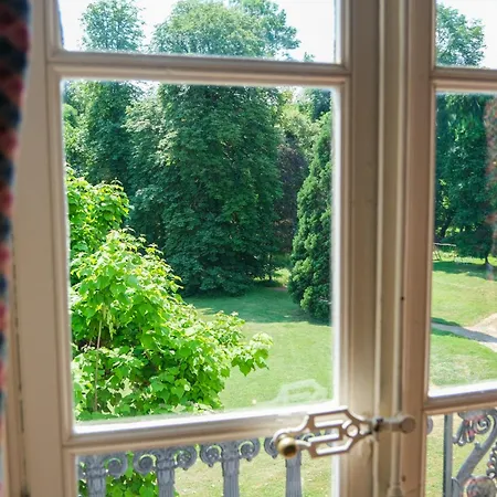 Chateau De Гостевой дом