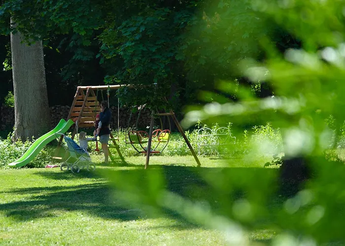 Penzion Chateau De 3*