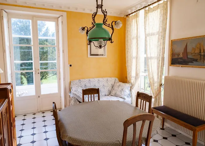 Penzion Chateau De Choloy